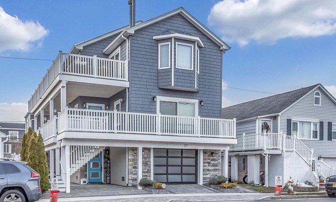 Long Beach House | Long Beach, Long Island! Discounted Oct - November! Message for discount