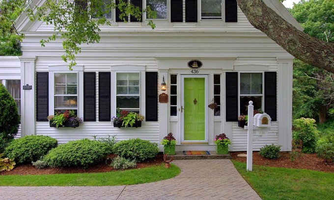 Centerville Bed & Breakfast | Long Dell Inn
