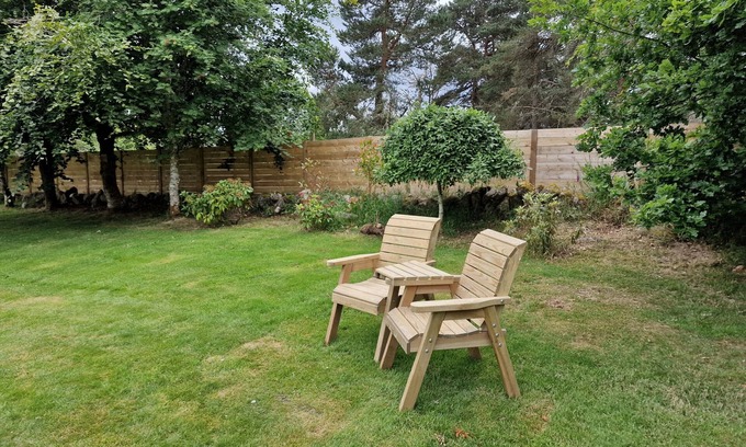 Balloch Cottage | Longfield, Daviot - woodland cottage near Inverness