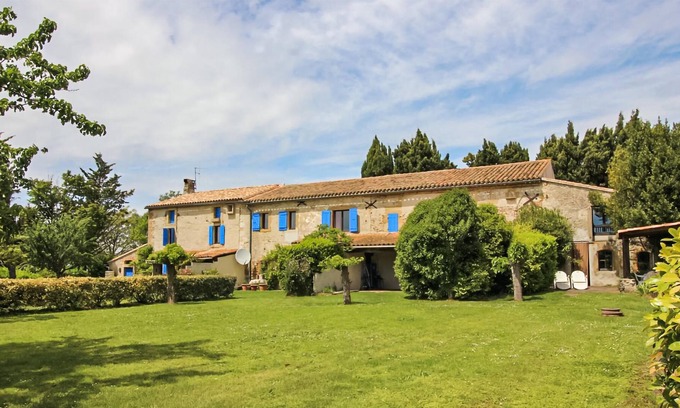 Fanjeaux House | Look forward to your vacations in the nature of Fanjeaux.