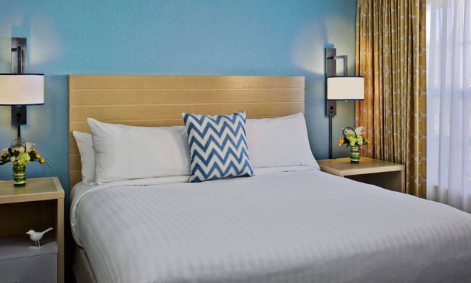 Sharonville House | Look No Further! Free Breakfast, Free Parking, Pets Allowed