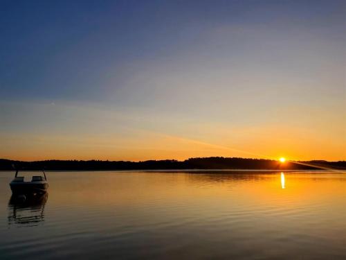 Naples Villa | LOONS VIEW LIMIT 20 home