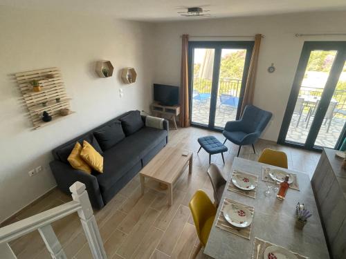 Drimonas House | Loris’House