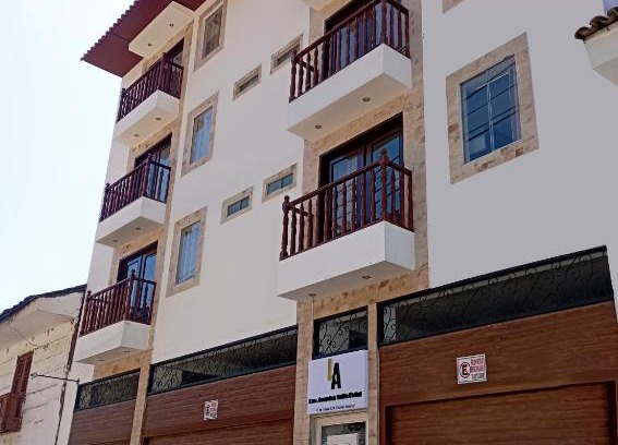 Chavin de Huantar Hotel | Los Ángeles Suite Hotel