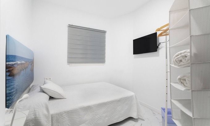 Alcala Apartment | 'Los Charquitos' with Shared Terrace and Wi-Fi