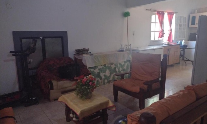 La Banda House | Los Montenegro