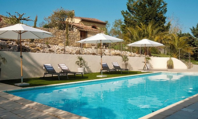 Pech-Luna House | L’Ostalet: a peaceful countryside retreat near Mirepoix w/large heated pool