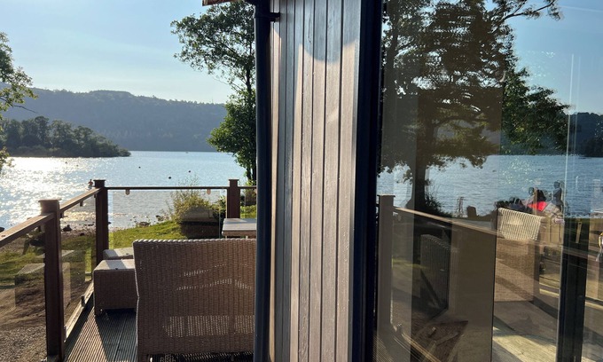 Bowness-on-Windermere Cottage | LOUBI'S LAKESIDE LODGE, family friendly in Bowness-On-Windermere
