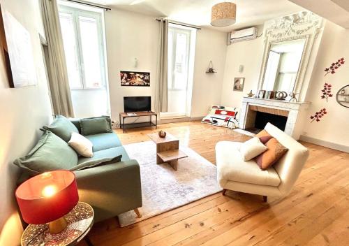Auch Apartment | Louisa - Spacieux en Plein centre - Places gratuites - 1er étage