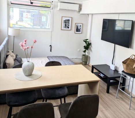 Karpenisi Apartment | Loutraki central studio