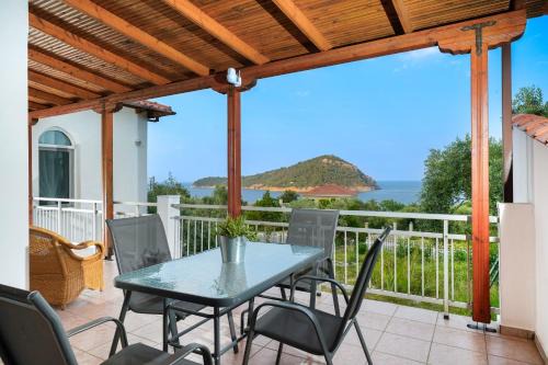 Thasos House | Loutrou Home