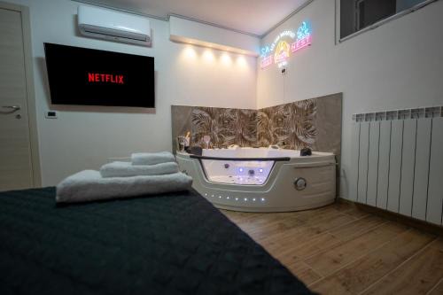 Uopini Apartment | Love Nest Siena