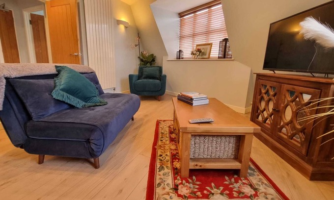 Bristol Floating Harbour Apartment | Lovely 1 Bed Apartment In The Centre Of The City