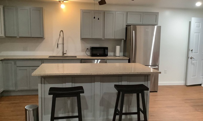 Fredericton Apartment | Lovely 1 Bedroom Apartment