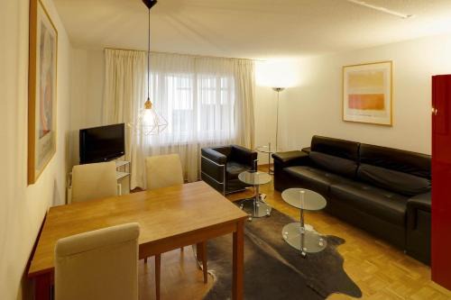 Muhlebach Apartment | Lovely 1BR flat in the city center near lake - Mainau 2