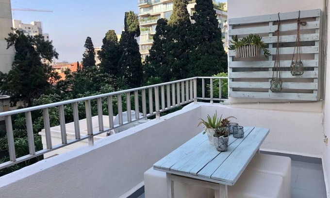 Gemmayzeh Apartment | Lovely 2 Bedroom in Gemmayze