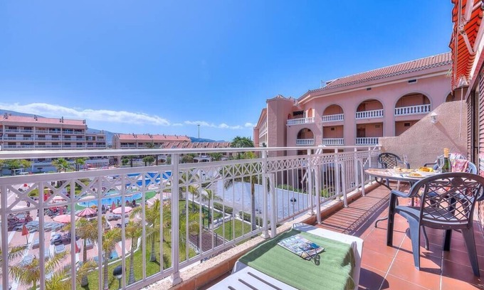 Arona Apartment | LOVELY 2 BEDROOMED APARTMENT NEXT TO THE BEACH