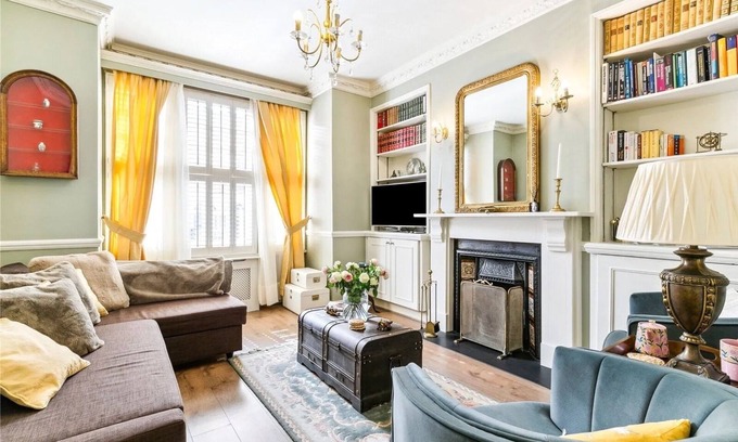 Northcote Apartment | Lovely 2 Bedrooms Flat With Private Garden, in Clapham/Northcote Rd