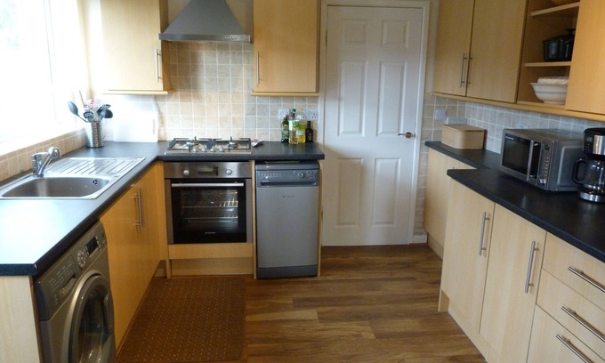 South Cave House | Lovely 3 bedroom bungalow in the English countryside