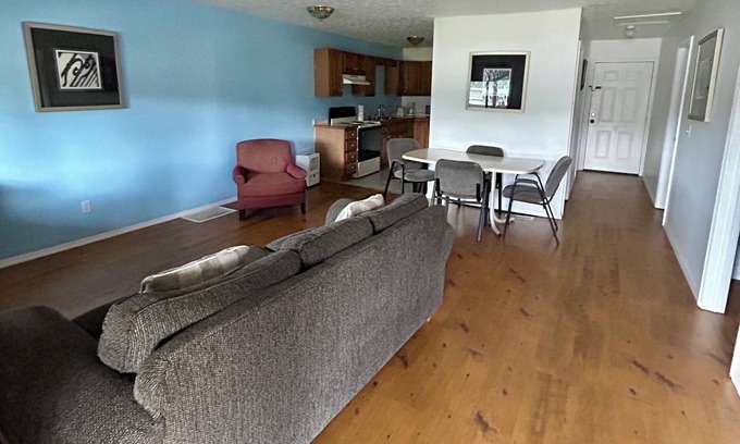 Albany Cabin | Lovely 3-bedroom on beautiful Dale Hollow Lake at Wolf River Resort and Marina.