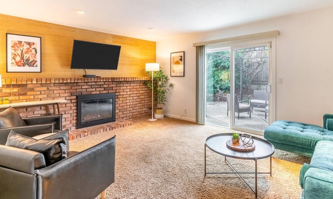 South San Jose House | Lovely 4BR House in San Jose w/ Fenced Yard