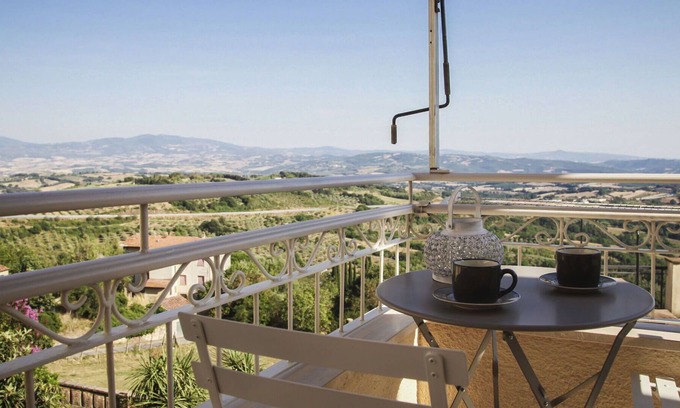 Civitella Marittima Apartment | Lovely apartment for 3 people with A/C, WIFI, TV and parking