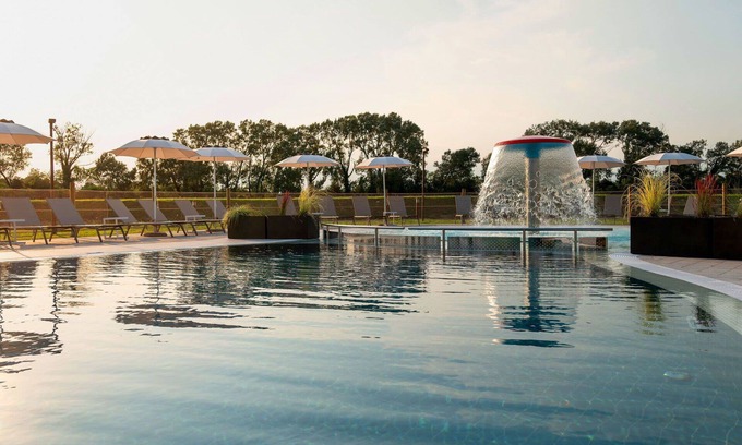 Lignano Sabbiadoro House | Lovely apartment in villa for 6 people with pool, A/C, WIFI, TV, terrace and pets allowed