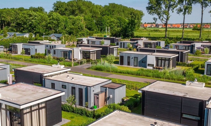 Nieuwvliet House | Lovely apartment in villa for 4 guests with WIFI, TV and terrace