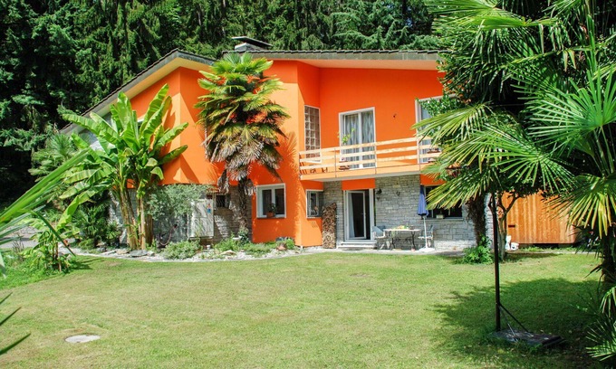 Negrentino Apartment | Lovely apartment for 4 people with WIFI, pool, TV, patio, pets allowed and panoramic view