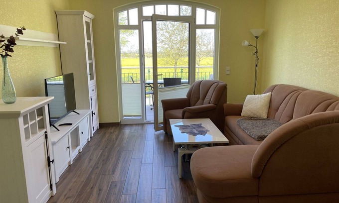 Splietsdorf Apartment | Lovely apartment for 3 guests with WIFI, TV, balcony, pets allowed and parking