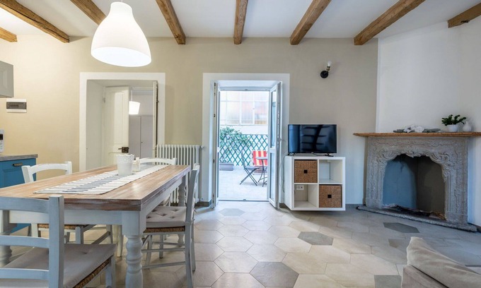 Omegna Apartment | Lovely apartment for 4 people with WIFI, TV, terrace and pets allowed