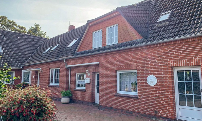 Eversmeer Apartment | Lovely apartment for 5 guests with TV, terrace and parking