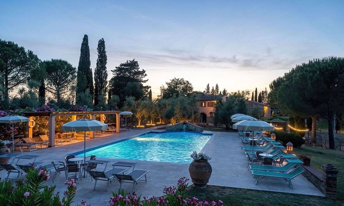 Peccioli Apartment | Lovely apartment for 6 people with pool, A/C, WIFI, TV, pets allowed and panoramic view