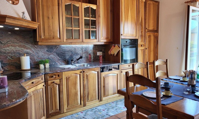 Monteceneri Apartment | Lovely apartment for 5 people with A/C, WIFI, TV, balcony, panoramic view and parking