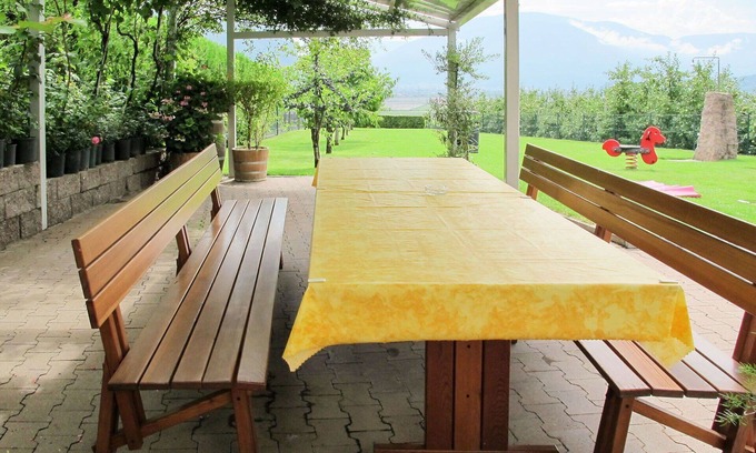 Andriano Apartment | Lovely apartment for 4 guests with WIFI, pool, TV and patio
