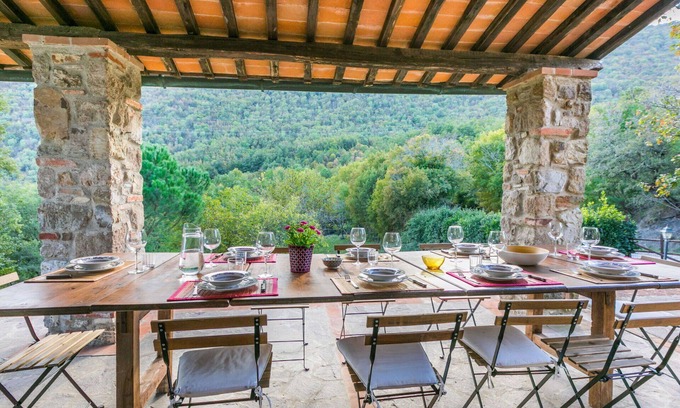 Montieri Apartment | Lovely apartment for 13 people with WIFI, TV, patio and pets allowed