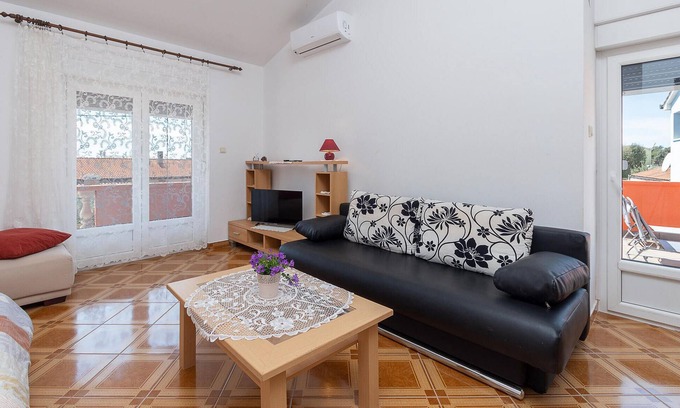 Barbariga Apartment | Lovely apartment in Betiga with WiFi