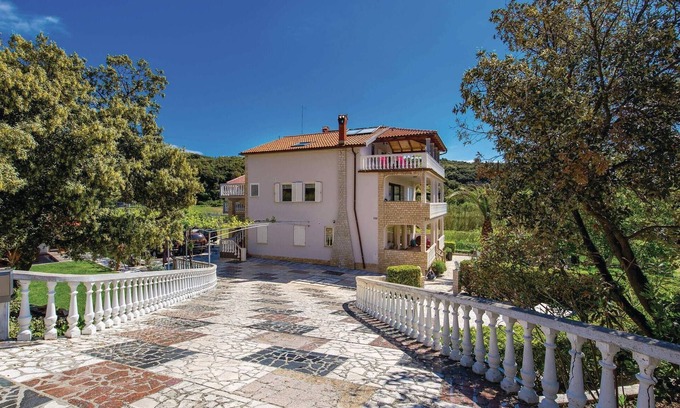 Kampor Apartment | Lovely apartment in Kampor with kitchen