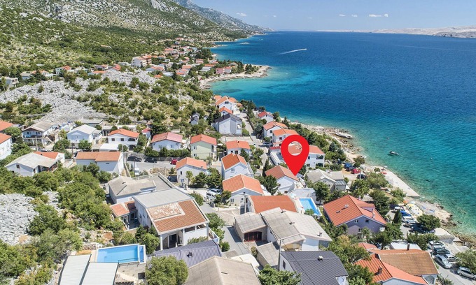 Cesarica Apartment | Lovely apartment in Ribarica with WiFi