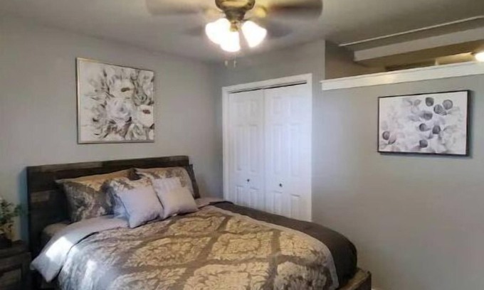 Sherman Hill Apartment | Lovely Apartment in Historic Sherman Hills #14