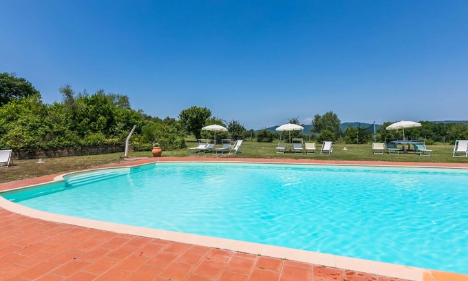 San Macario In Monte Villa | Lovely apartment in villa for 4 guests with pool, WIFI, TV, patio and pets allowed