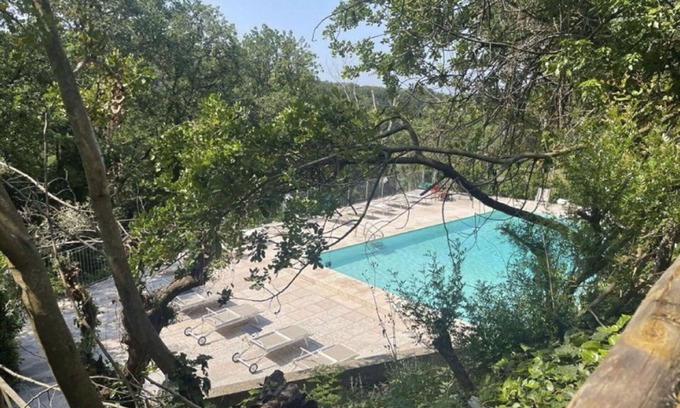 Montescudaio Apartment | Lovely apartment for 4 people with pool, WIFI, A/C, TV, patio and pets allowed