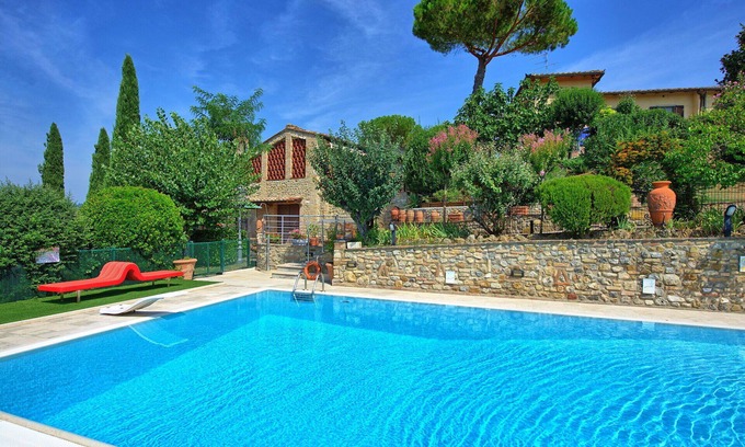 San Gimignano Apartment | Lovely apartment for 2 people with A/C, WIFI, pool, TV and panoramic view