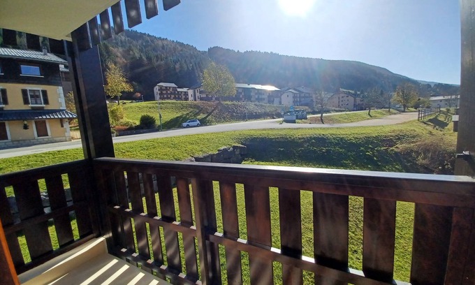 Lelex Apartment | Lovely apartment with excellent exposure, sleeps 4