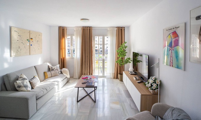 La Trinidad Apartment | Lovely apartment with free parking