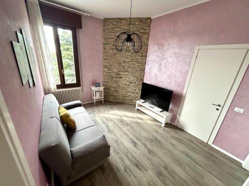 Padova Apartment | Lovely Bridge View Apartment Close to Padua City Center