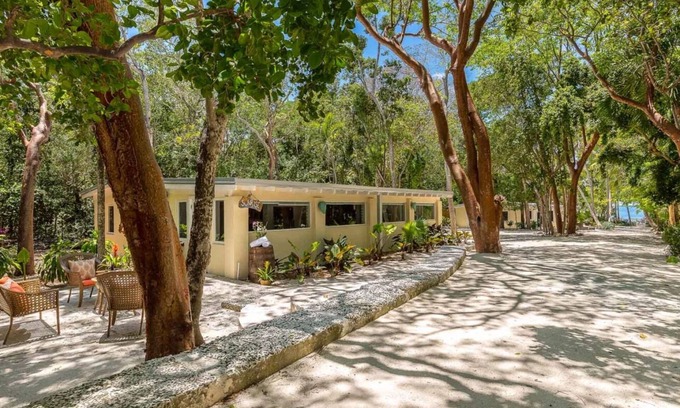 Key Largo House | Lovely Bungalow w/Plenty Of Shade at Largo Resort