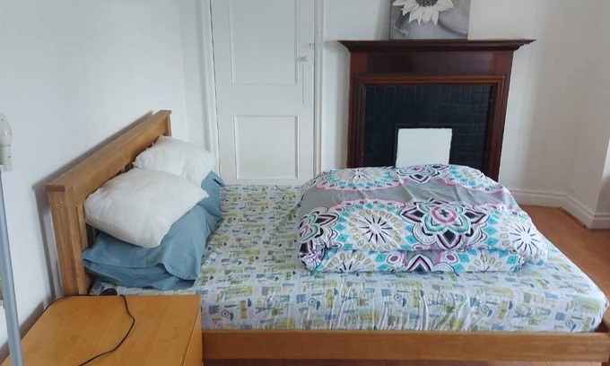 Edgware Apartment | Lovely Double Room in front of Edgware Station