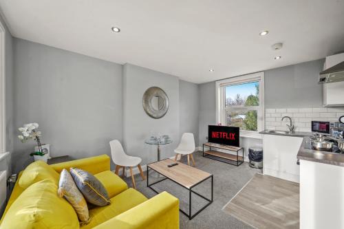 Maidstone Apartment | Lovely Flat in Maidstone - Sleeps 3