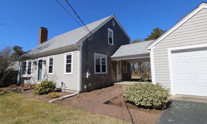 East Harwich House | Lovely Harwich Home Near Red River Beach (2211)